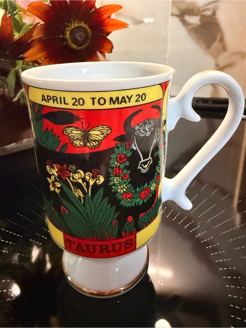 Taurus Zodiac Royal Crown Vintage Porcelain Pedestal Mug - White and Red - Picture 2 of 5